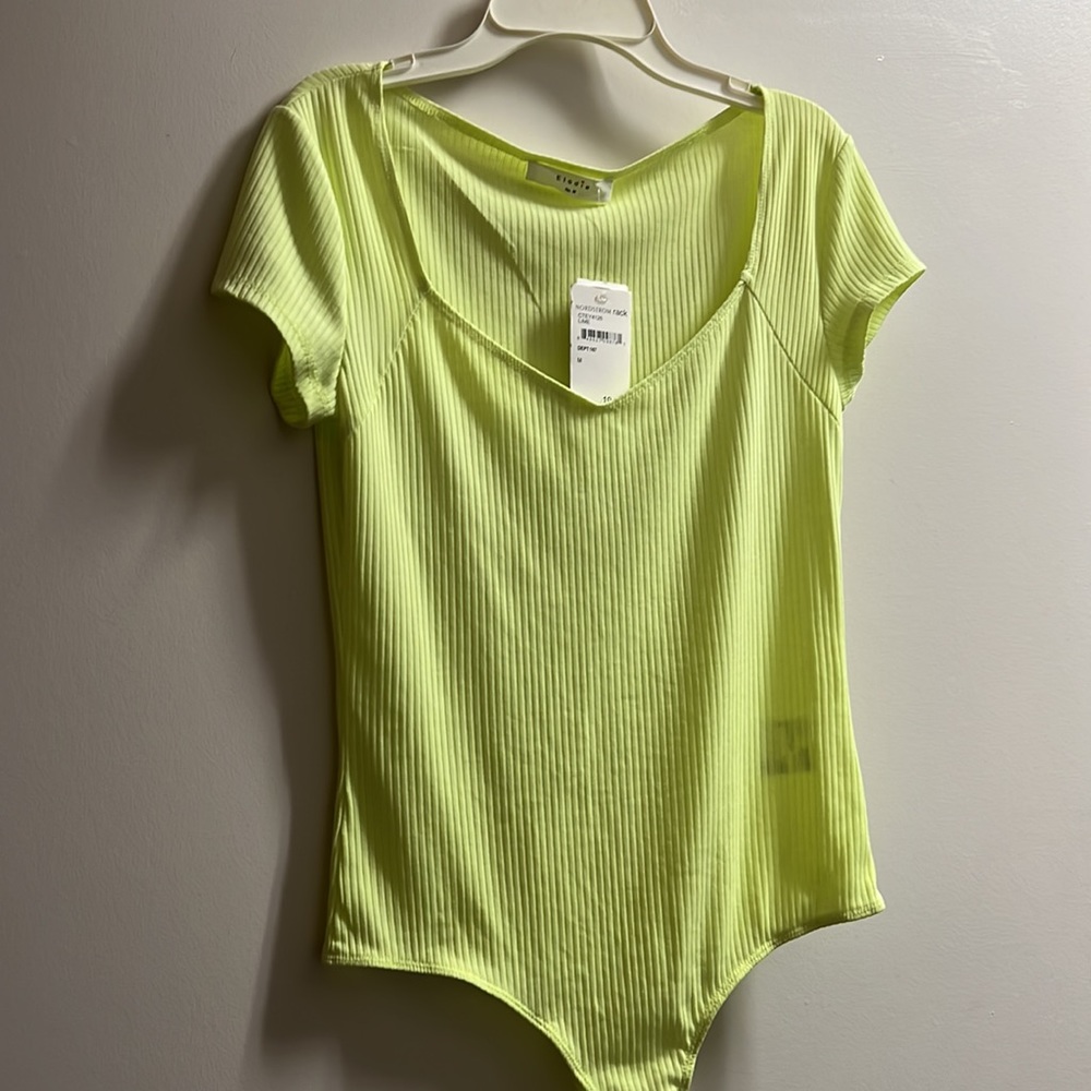 NWT Bodysuit Short Sleeve Ribbed Knit V Neck Neon Green/Yellow Size Medium - Picture 8 of 9